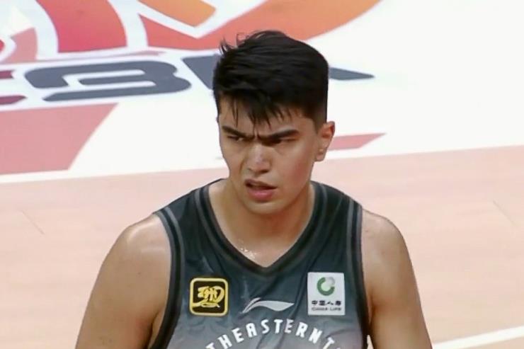 相當(dāng)高效！魯吐布拉出戰(zhàn)19分鐘 7中5貢獻(xiàn)14分10籃板