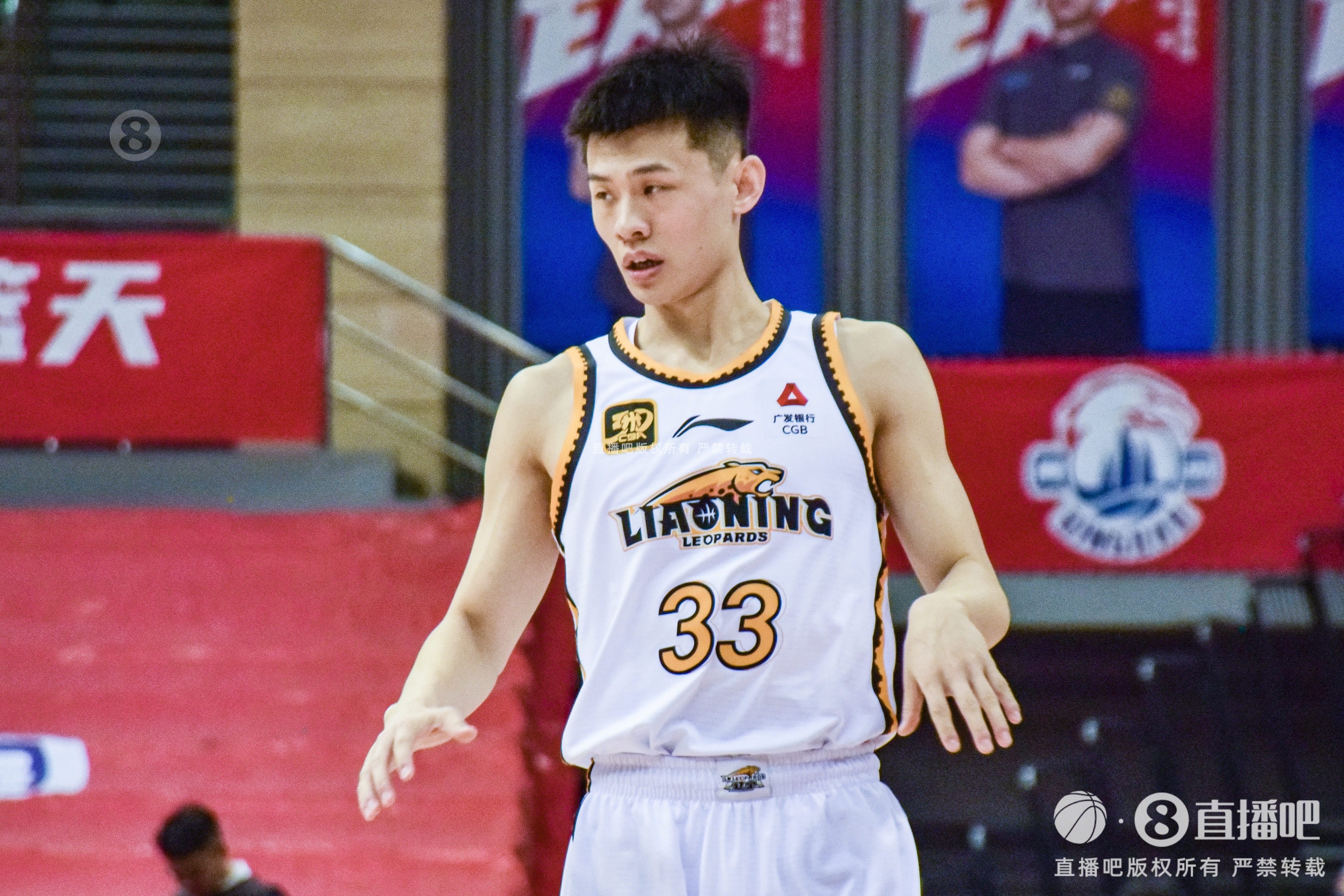 盡力了！王嵐嵚末節(jié)2記三分 全場18分鐘4中3拿到10分